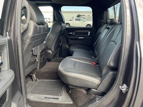 Used 2017 RAM 1500 Limited image 8
