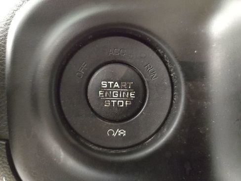 Used 2020 Jeep Gladiator Rubicon AWD/4WD image 25