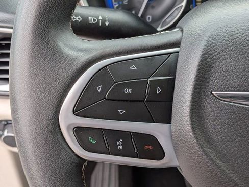 Used 2023 Chrysler Voyager LX FWD image 22