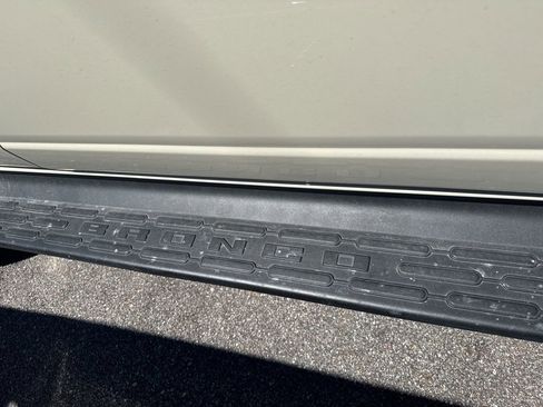 Certified 2025 Ford Bronco Outer Banks w/ Sasquatch Package AWD/4WD image 10