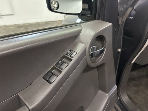 Used 2012 Nissan Xterra PRO-4X image 26