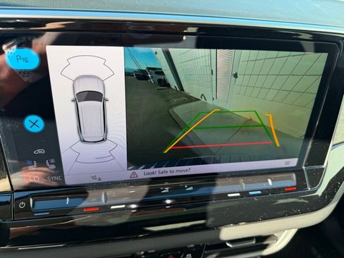 New 2026 Volkswagen Atlas SE image 22