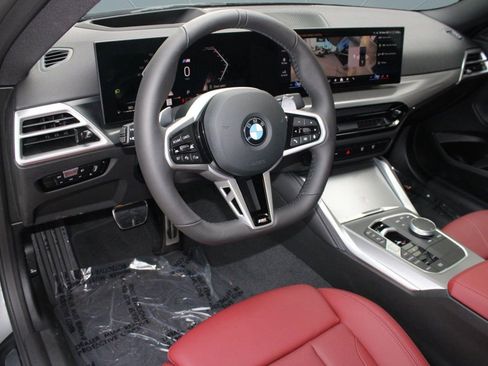 Used 2025 BMW 230i xDrive Coupe w/ M Sport Package AWD/4WD image 4