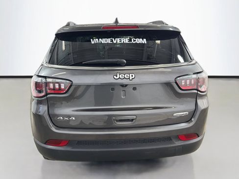 Used 2022 Jeep Compass Latitude AWD/4WD image 8