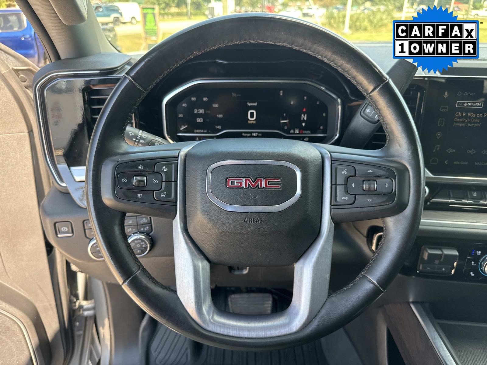 Used 2025 GMC Sierra 2500 SLT w/ SLT Premium Package AWD/4WD image 35