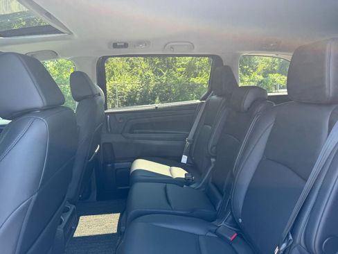 Certified 2026 Honda Odyssey EX-L image 11