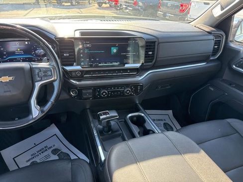 Used 2023 Chevrolet Silverado 1500 LTZ AWD/4WD image 18