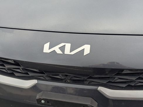 Used 2024 Kia Forte LXS image 11