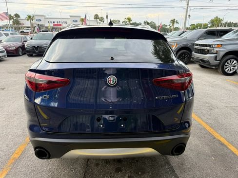 Used 2018 Alfa Romeo Stelvio AWD image 6