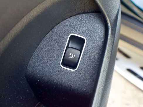 Used 2024 Mercedes-Benz GLS 450 4MATIC image 42