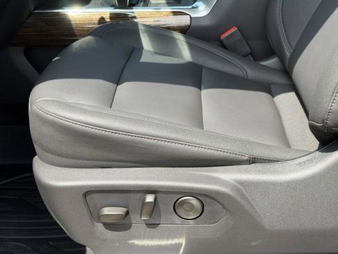 New 2026 GMC Sierra 1500 Elevation image 19