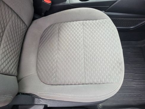 Used 2020 Ford Escape SE image 31