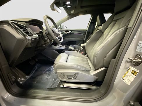 Certified 2024 Audi Q4 e-tron Premium Plus image 21