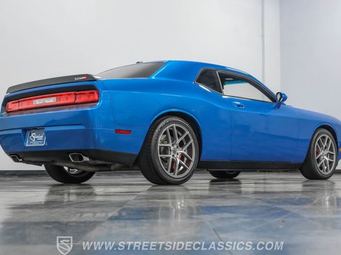 Used 2009 Dodge Challenger SRT8 w/ SRT Option Group II image 30