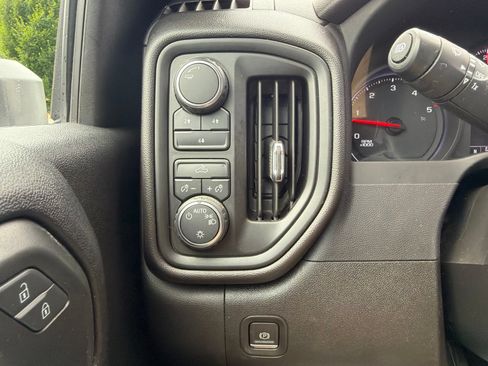 Used 2024 Chevrolet Silverado 2500 W/T AWD/4WD image 20