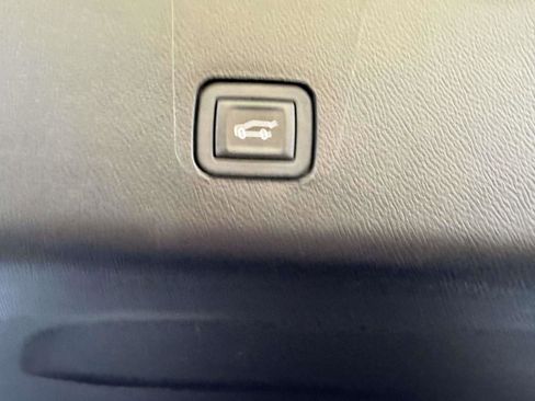 Certified 2023 Chevrolet Traverse RS AWD/4WD image 7