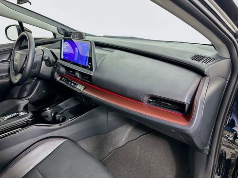 Used 2024 Toyota Prius Prime Premium image 27