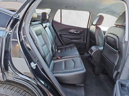 Used 2023 GMC Terrain SLT FWD image 19