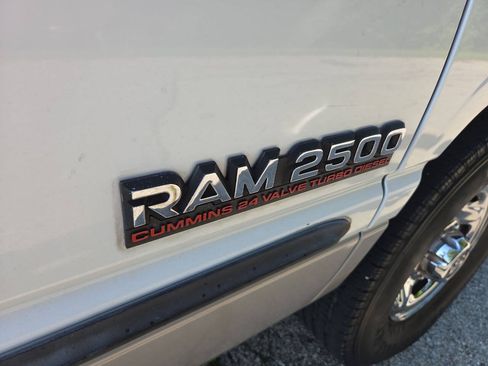 Used 1998 Dodge Ram 2500 Truck 2WD Quad Cab image 13