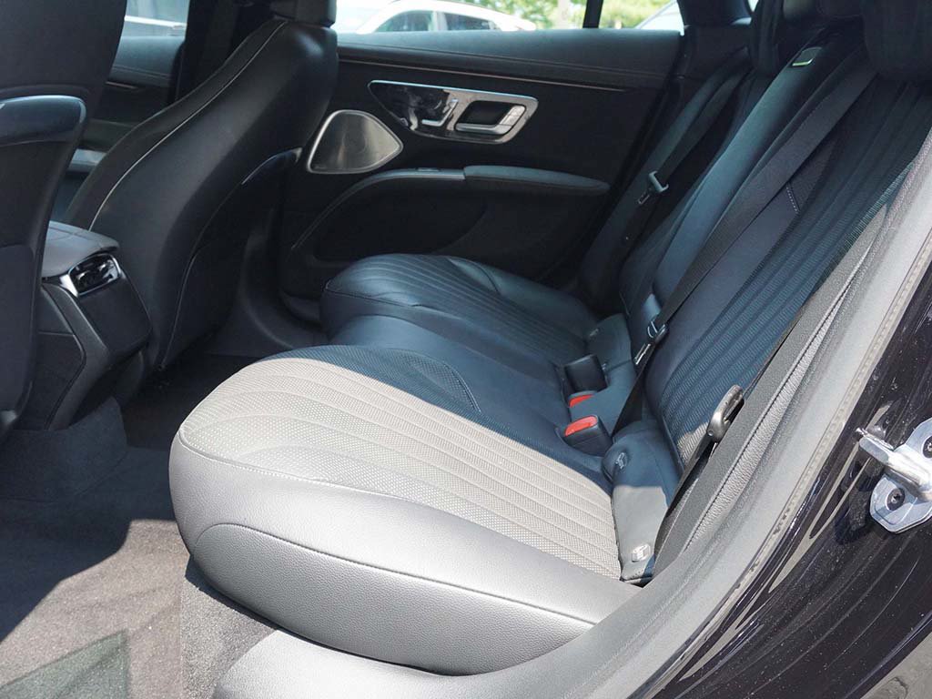 Used 2024 Mercedes-Benz EQS 450+ 4MATIC Sedan image 40