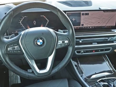 Used 2025 BMW X5 xDrive40i AWD/4WD image 16