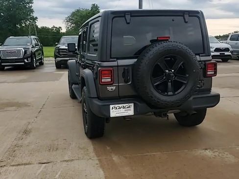 Used 2021 Jeep Wrangler Unlimited Sport AWD/4WD image 7