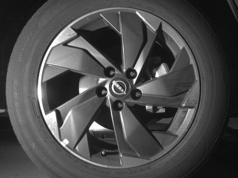 Used 2025 Nissan Rogue SV image 13