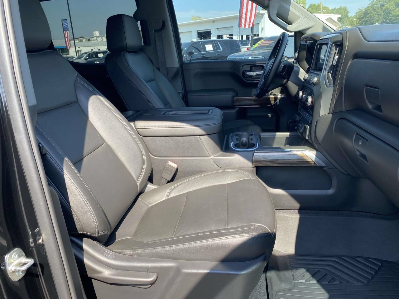 Used 2020 Chevrolet Silverado 1500 LT Trail Boss AWD/4WD image 12