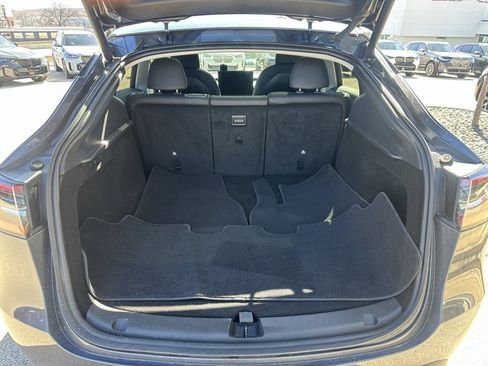 Used 2023 Tesla Model Y Performance image 12