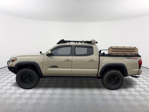 Used 2019 Toyota Tacoma TRD Off-Road image 14