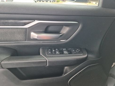 Used 2019 RAM 1500 Big Horn RWD image 9