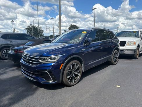 Used 2024 Volkswagen Tiguan SEL R-Line AWD/4WD image 19