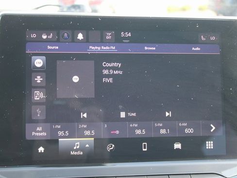 Used 2024 Jeep Compass Limited image 6