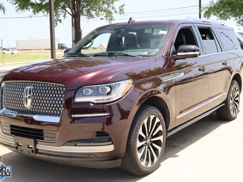 Used 2023 Lincoln Navigator L Reserve AWD/4WD image 8