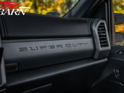 Used 2022 Ford F350 Platinum image 19