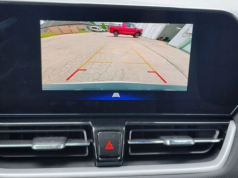 Used 2024 Chevrolet TrailBlazer LT w/ Convenience Package FWD image 31