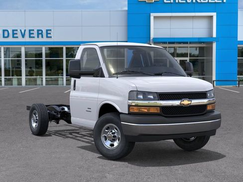 New 2026 Chevrolet Express 3500 w/ Power Convenience Package RWD image 10