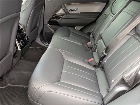 New 2027 Land Rover Range Rover Sport SE AWD/4WD image 17