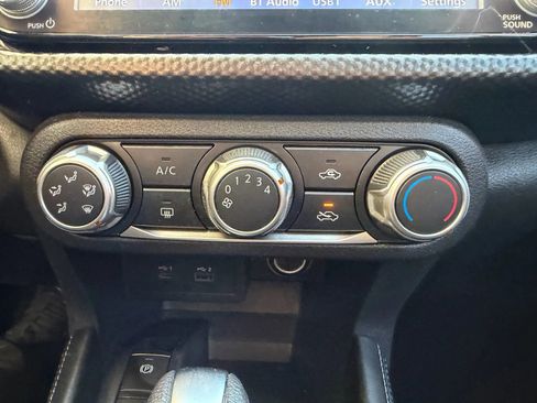 Used 2023 Nissan Kicks SV FWD image 18