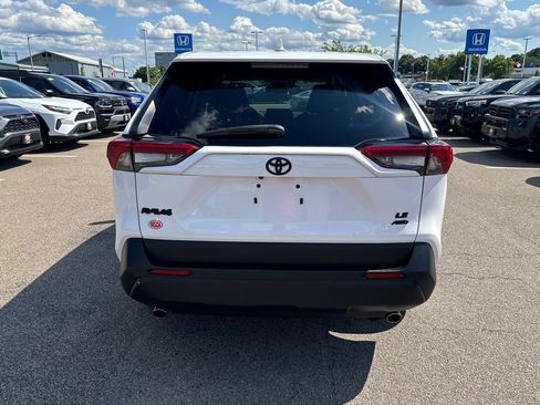 Used 2024 Toyota RAV4 LE AWD/4WD image 6