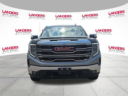 Used 2023 GMC Sierra 1500 SLT w/ SLT Convenience Package AWD/4WD image 2