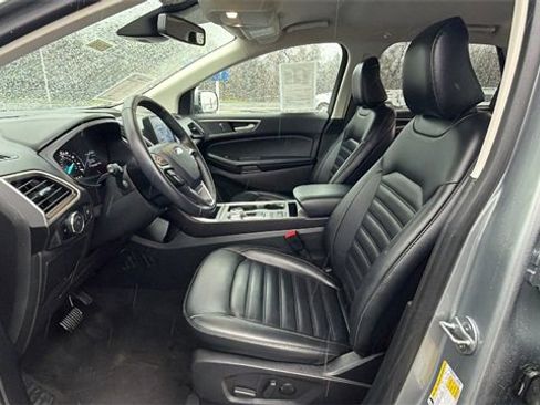 Used 2024 Ford Edge SEL image 32