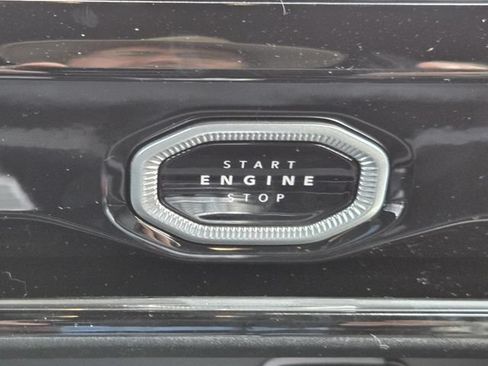 New 2026 Jeep Grand Cherokee Limited AWD/4WD image 16