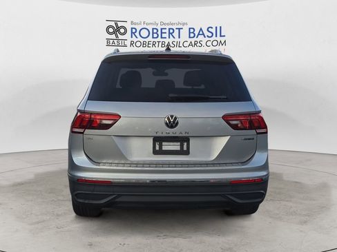 Used 2022 Volkswagen Tiguan SE AWD/4WD image 4