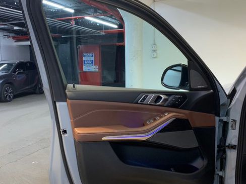 Used 2024 BMW X7 xDrive40i w/ Executive Package image 13