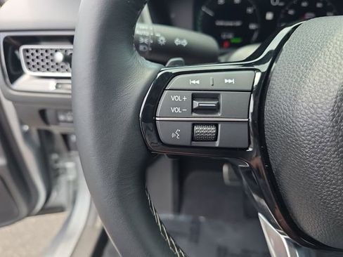 Used 2025 Honda Civic Sport image 17