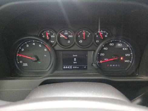 Used 2025 Chevrolet Silverado 2500 W/T image 15