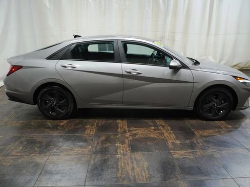 Certified 2023 Hyundai Elantra SEL w/ Cargo Package FWD image 4