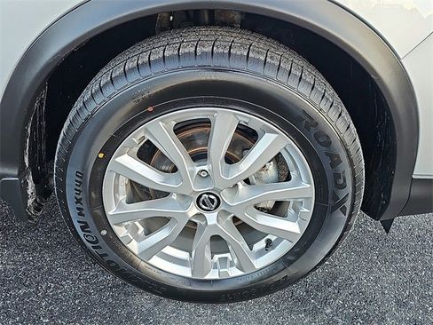 Used 2021 Nissan Rogue Sport S image 8