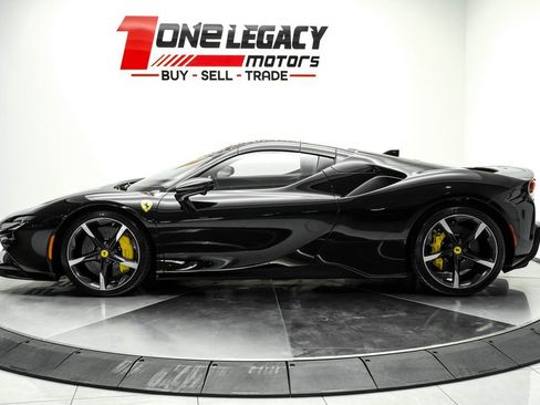 Used 2022 Ferrari SF90 Spider AWD/4WD image 12